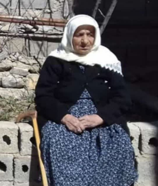 خدیجه اسفندیار مادر شهید موسی اسفندیار